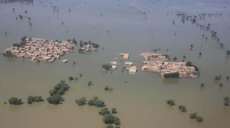 الفيضانات تدفع 9 ملايين باكستاني إلى مستنقع الفقر